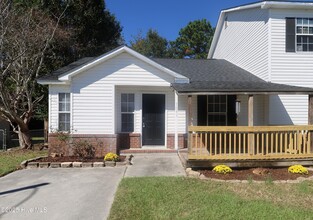 Building Photo - 1091 W Pueblo Dr