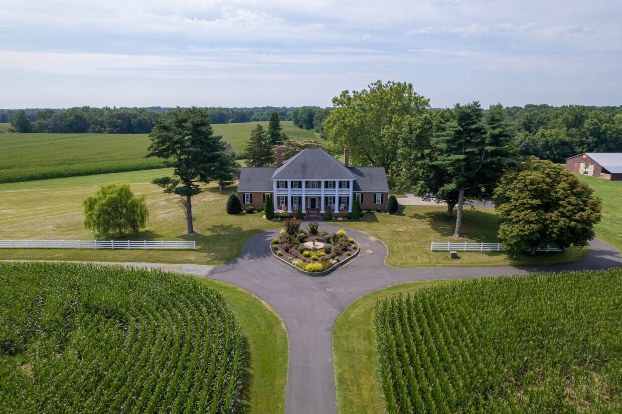 Foto principal - 5695 Mt Landing Rd
