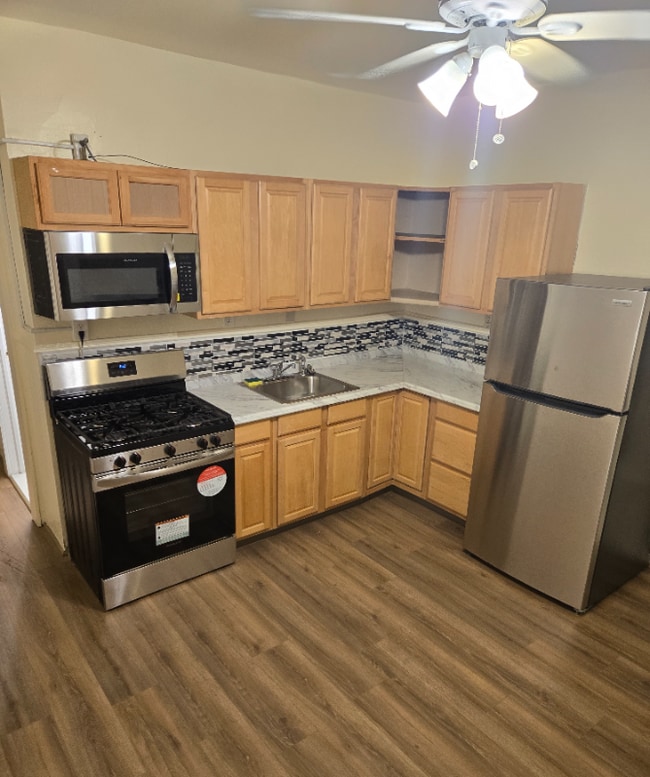 Building Photo - 20 Innis Ave