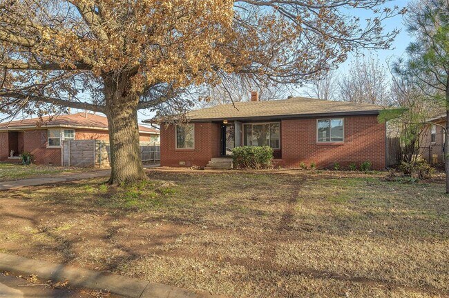 Foto del edificio - 2312 N Warren Ave