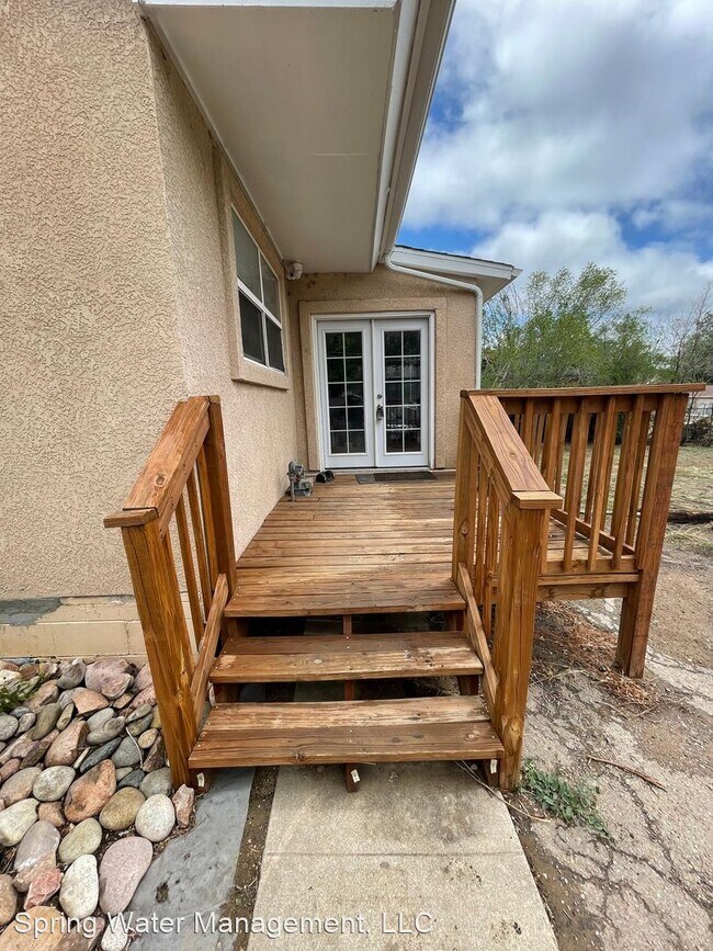 Building Photo - 3 br, 3 bath House - 1940 Armstrong Avenue