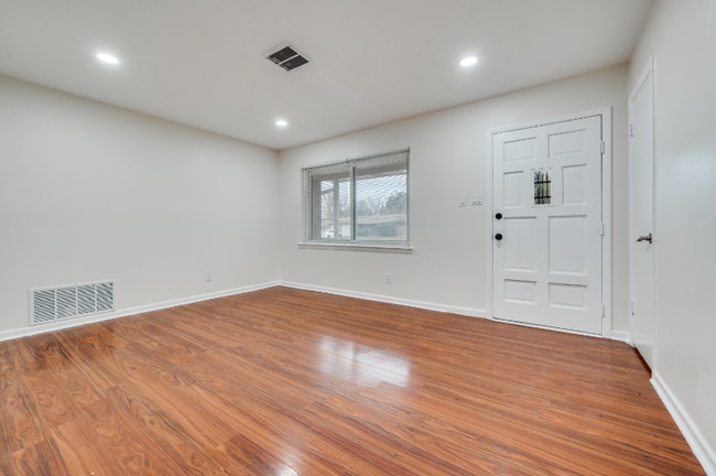 Building Photo - 13809 Janwood Ln