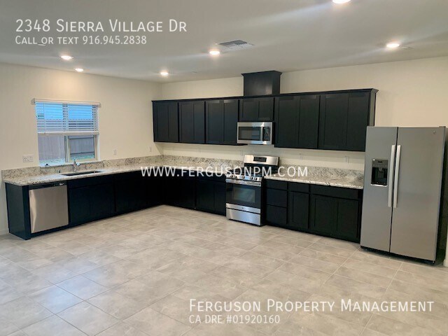 Foto del edificio - Pet Friendly Solar Home in West Roseville