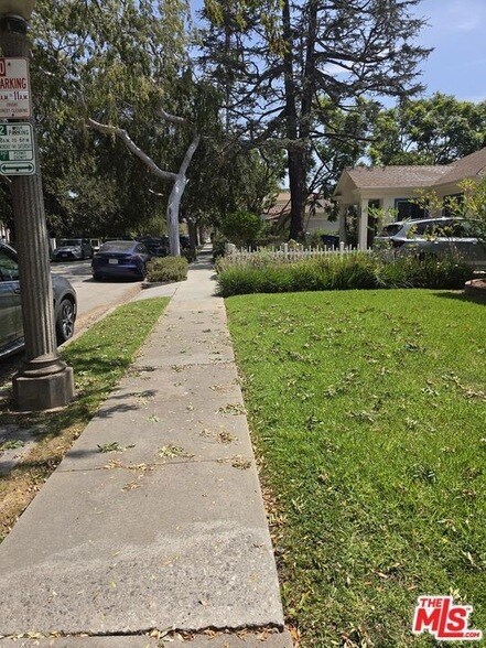 Foto del edificio - 10842 Oregon Ave