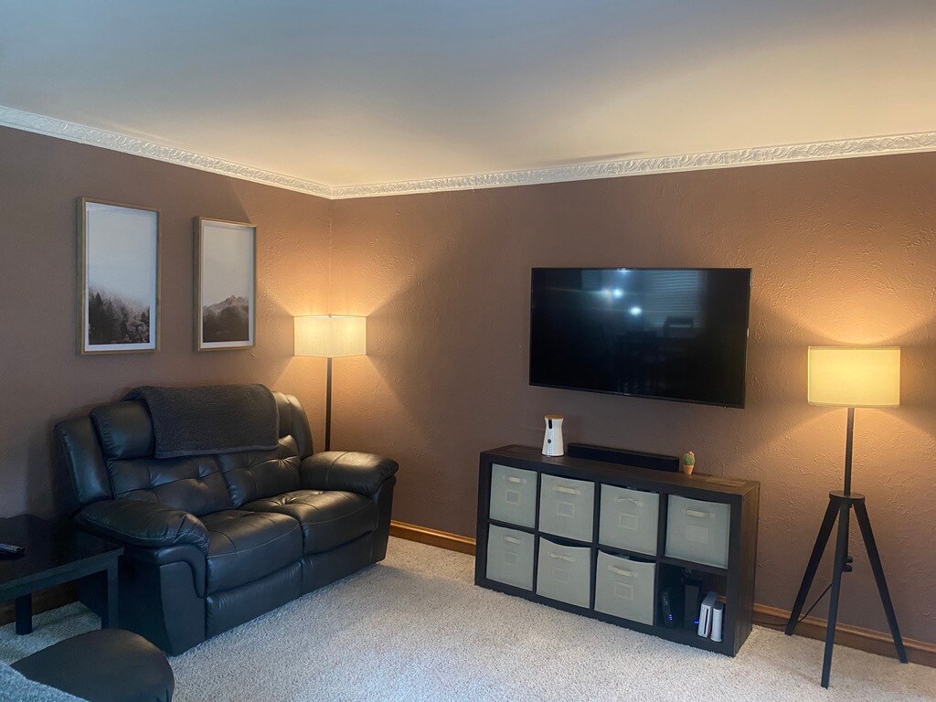 2125 S 102nd St, West Allis, WI 53227 House Rental in West Allis, WI