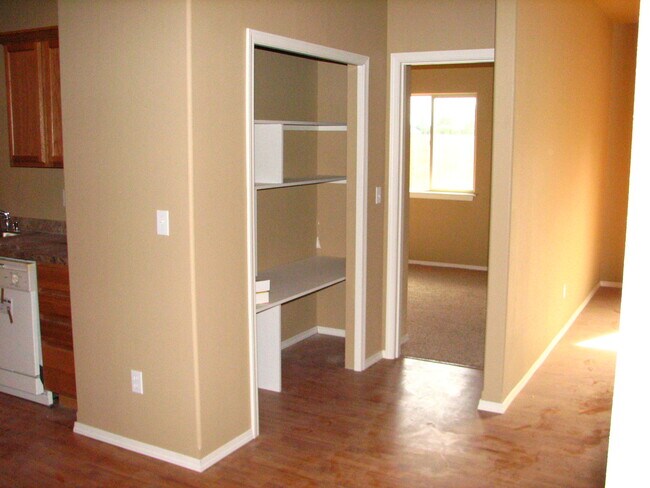 Foto del edificio - 316 Rosehaven St