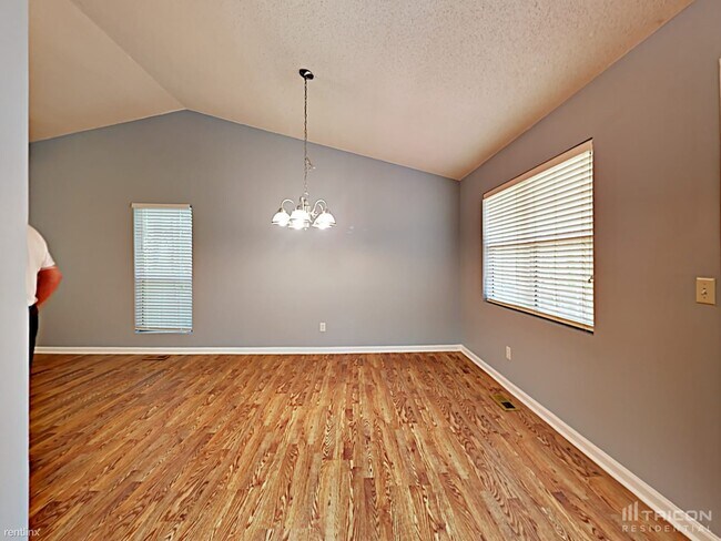 Building Photo - 151 Remington Ln