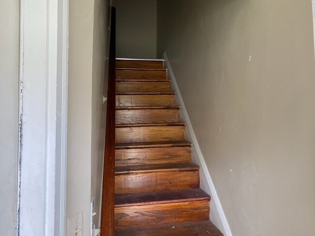 Foto del edificio - 1651 E Cold Spring Ln