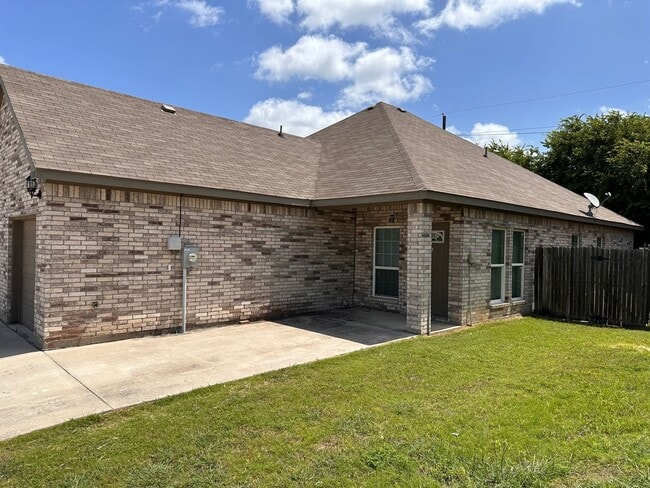 Photo - 7511 Novella Dr Apartment