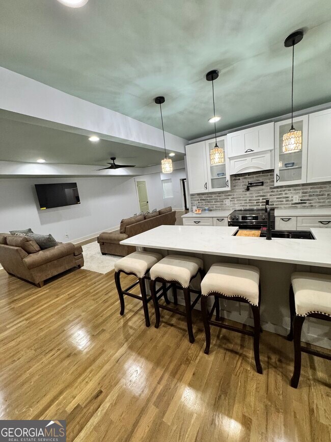 Foto del edificio - 2618 Meadow Lark Dr