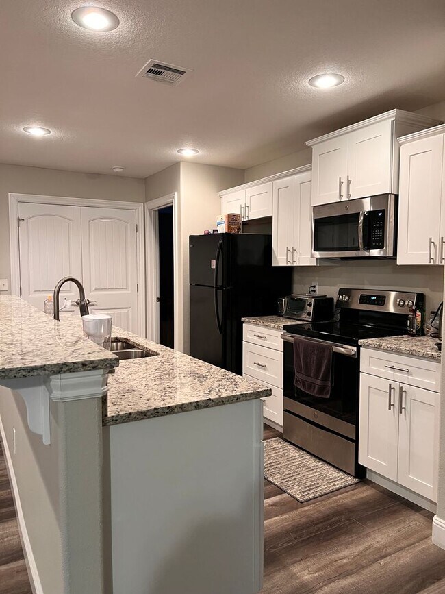 Foto del edificio - 3 Bedroom 2 Bathroom home