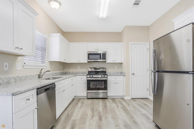 Foto del edificio - 958 Ashton Oak Cir