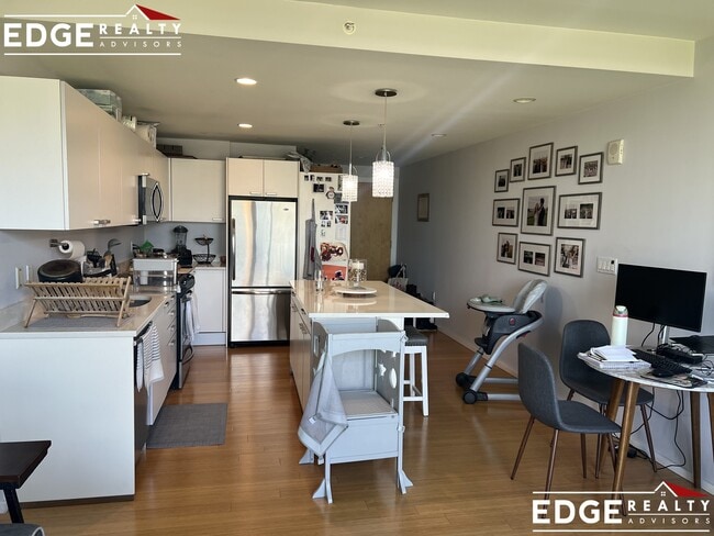 Photo - 2 Earhart St Apartment