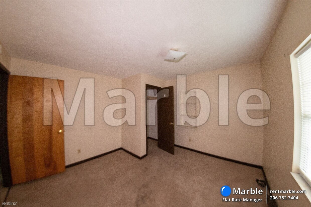 1307 Lightner Ave, Dunbar, WV 25064 Condo for Rent in Dunbar, WV