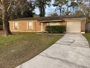 Building Photo - 1643 Rhonda Dr