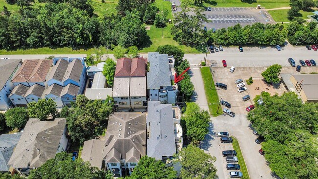 Foto del edificio - 6519 Durford St