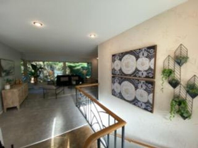 Building Photo - Mid-Century Gregory Heights 4 bedroom 2.25...