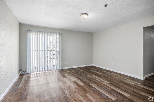 Building Photo - 401 Tinker Diagonal St