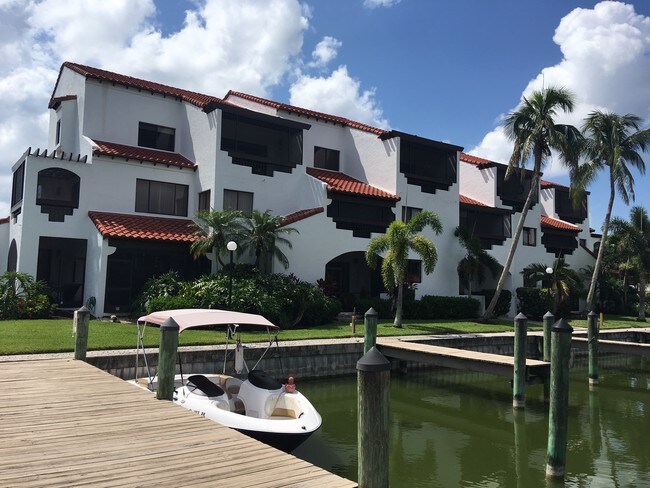 Building Photo - 15110 Ports of Iona Dr