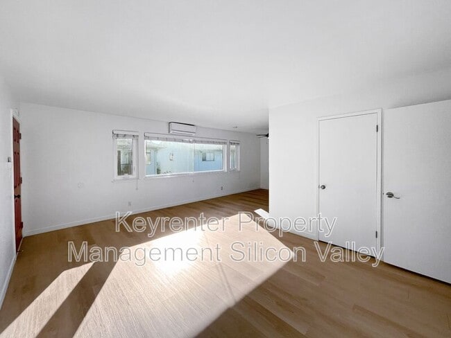 Foto del edificio - 3013 Magliocco Dr