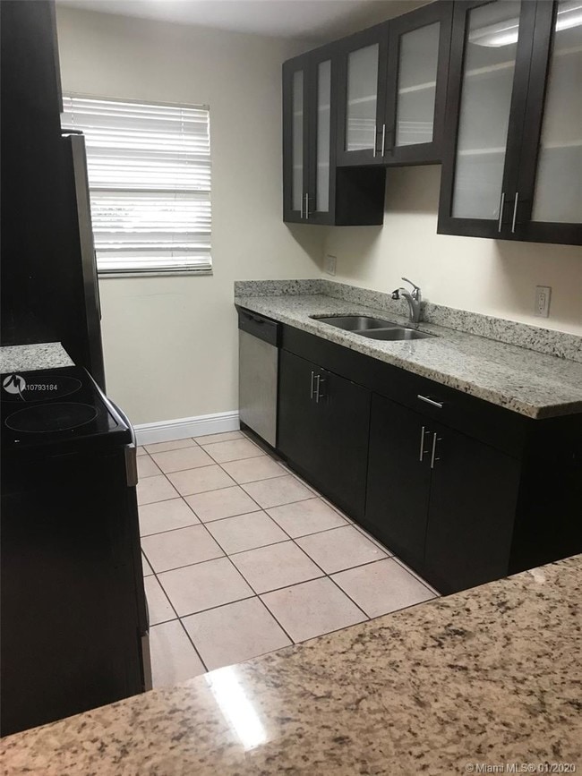 4111 Stirling Rd Unit 108, Davie, FL 33314 Condo for Rent in Davie