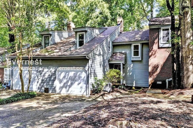 Building Photo - Spacious 3-Bed Home with Attached Garage i...