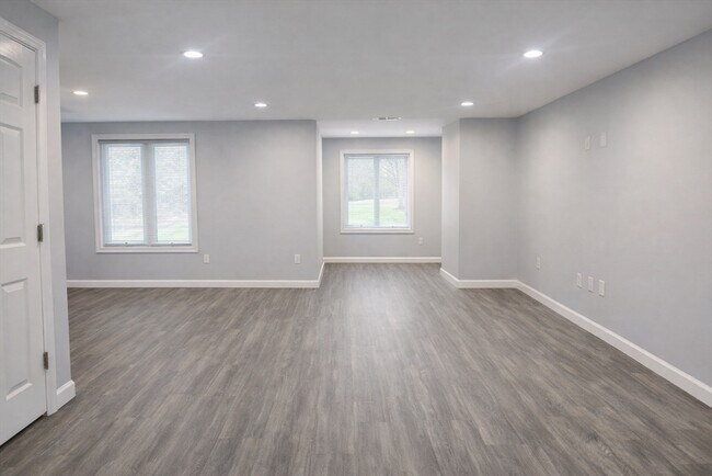 Building Photo - 108 Norton Ave