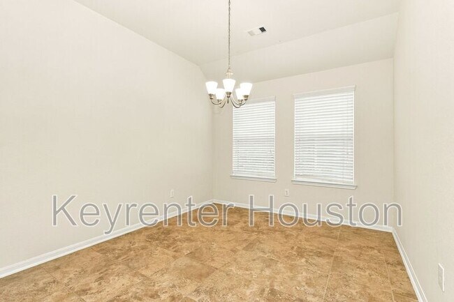 Foto del edificio - 23426 Azalea Hill Trail