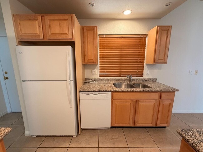 Building Photo - 74-118 Catalina Way - 74-118