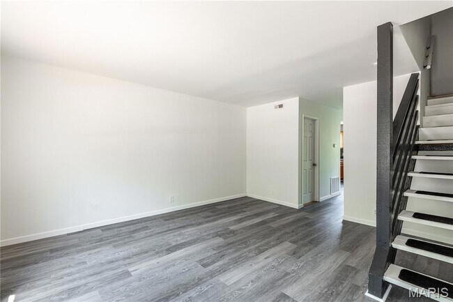Foto del edificio - 3017 Pembroke Ln