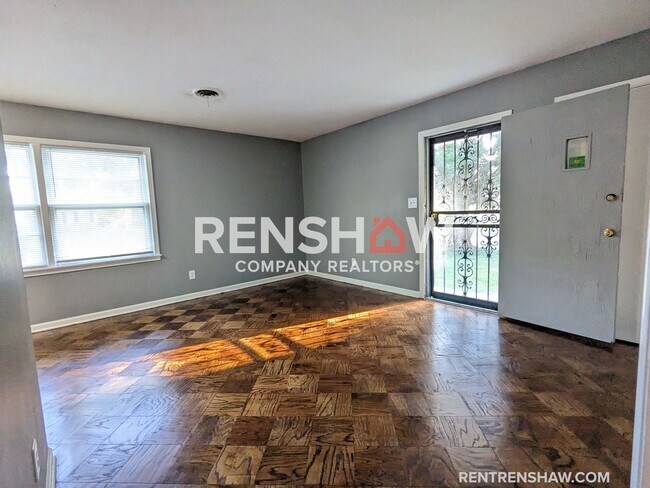 Building Photo - Holiday Special - Free December Rent with ...