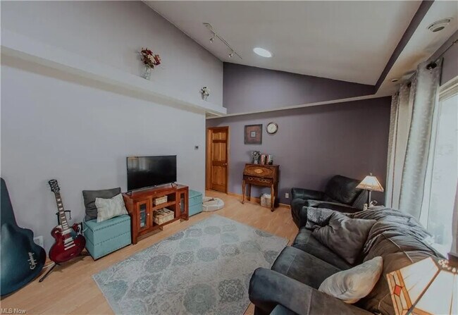 Foto del edificio - 239 Kempton Dr
