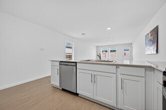 Building Photo - 3085 Fantasy Ter Dr