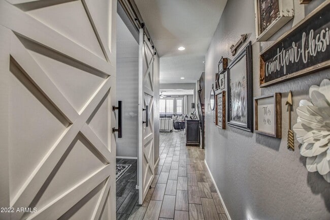 Foto del edificio - Beautiful 4 bedroom-2 1/2 bath in San Tan Valley