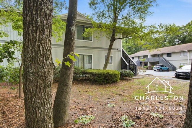 Building Photo - 2741 Jobee Dr