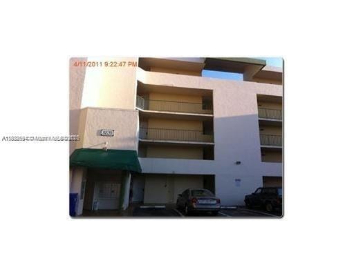 Building Photo - 8820 Fontainebleau Blvd