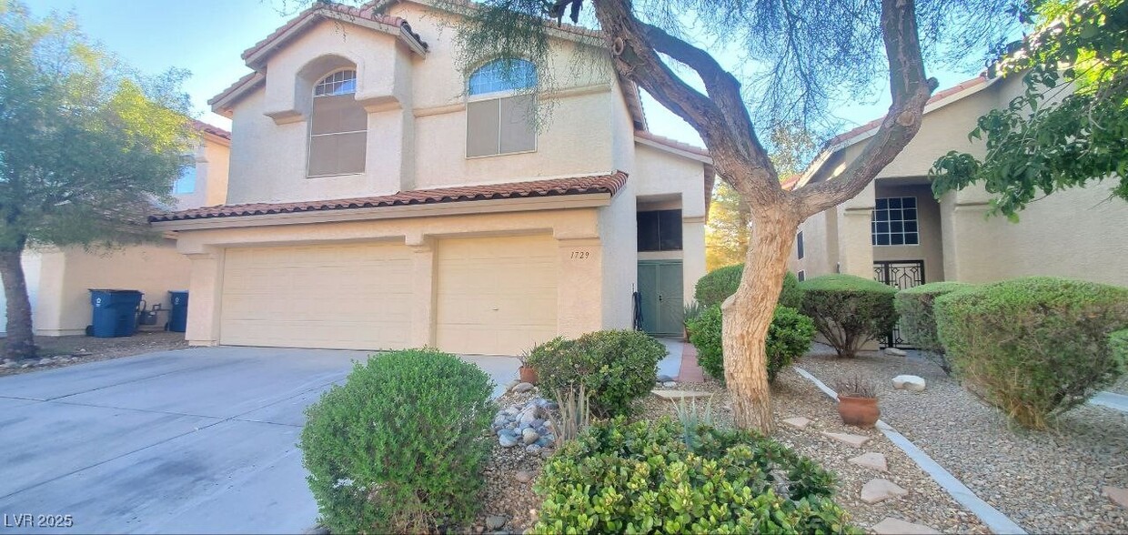 Foto principal - 1729 Mexican Poppy St