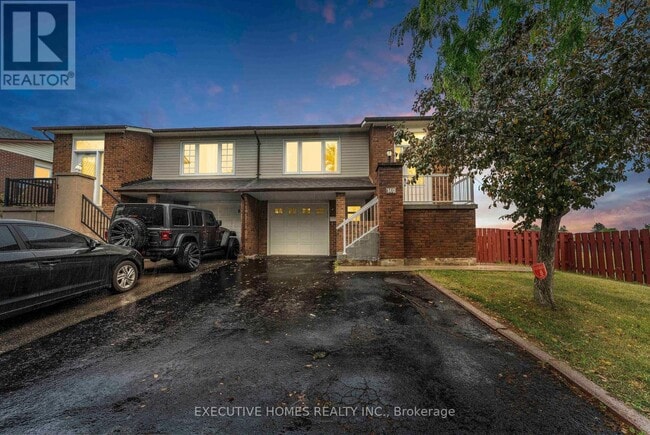 Building Photo - 140 Weybridge Trail