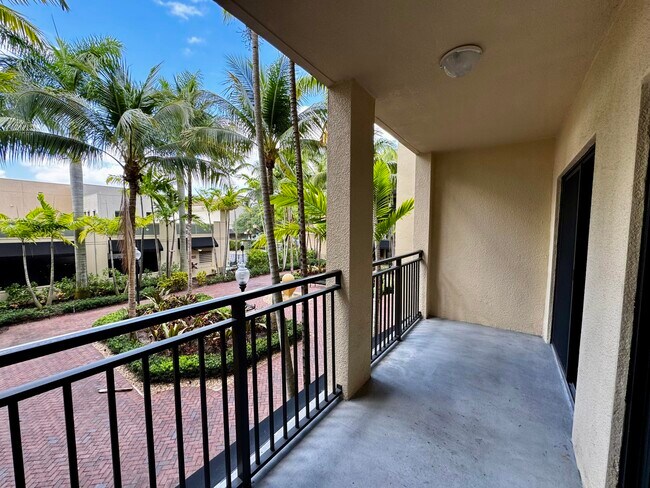Foto del edificio - 4907 Midtown Ln