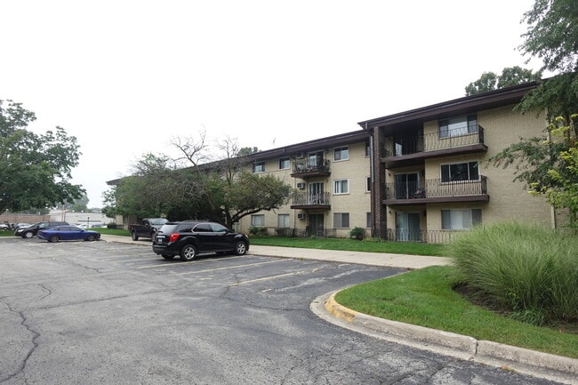 Building Photo - 1206 E Fairview St