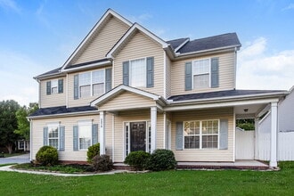 Building Photo - 2870 Island Point Dr NW