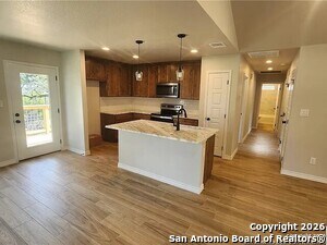 Foto del edificio - 151 Twin Elm Dr