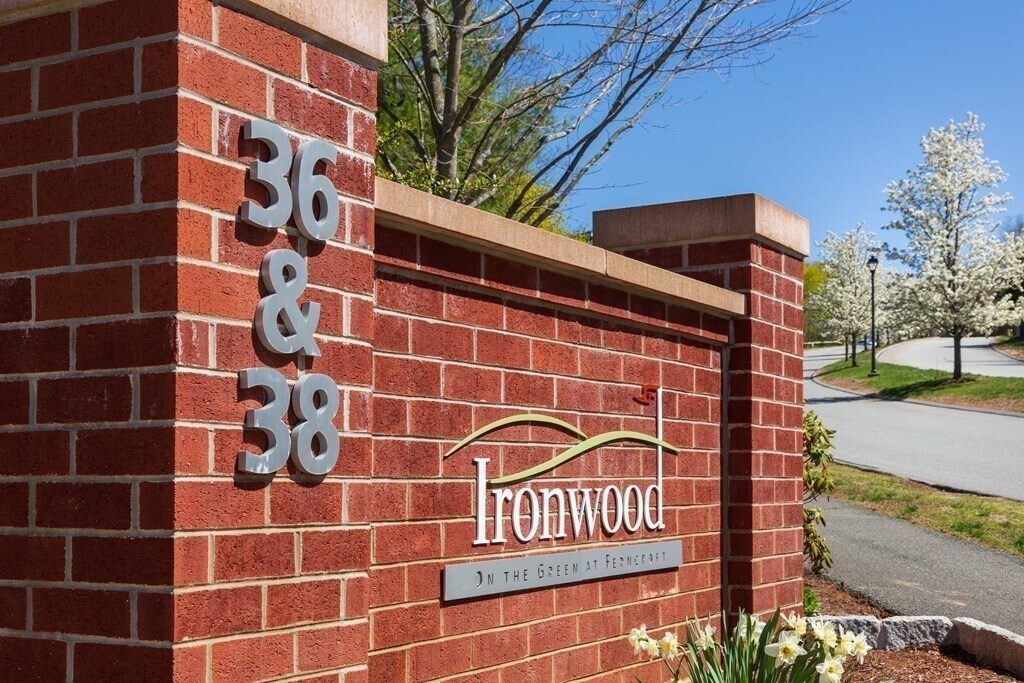 38 Village Rd Unit 703, Middleton, MA 01949 Condo for Rent in Middleton, MA