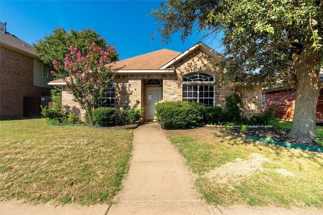 Building Photo - 904 Westminister Ave