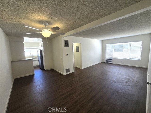 Building Photo - 123 W Lomita Ave