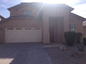 Building Photo - 44151 Palmen Dr
