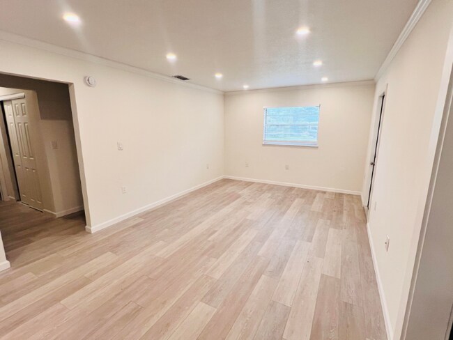 Foto del edificio - 5800 Virginia Ave