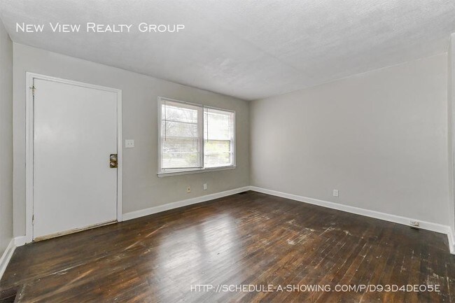 Foto del edificio - 8616 Sharonbrook Dr