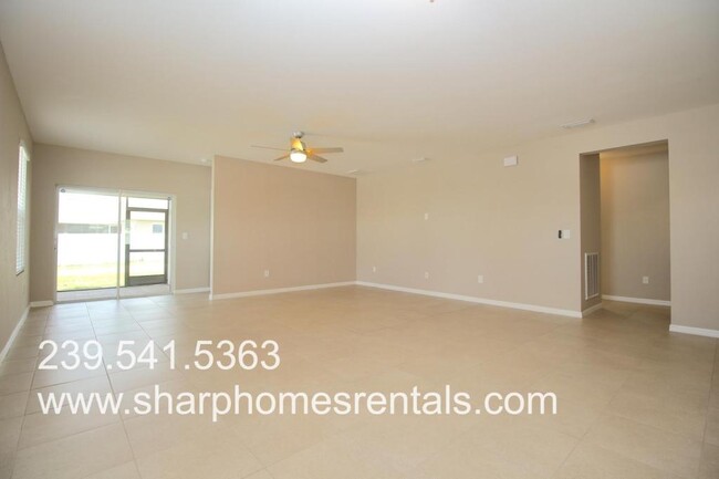 Building Photo - 709 SW 25th Ln