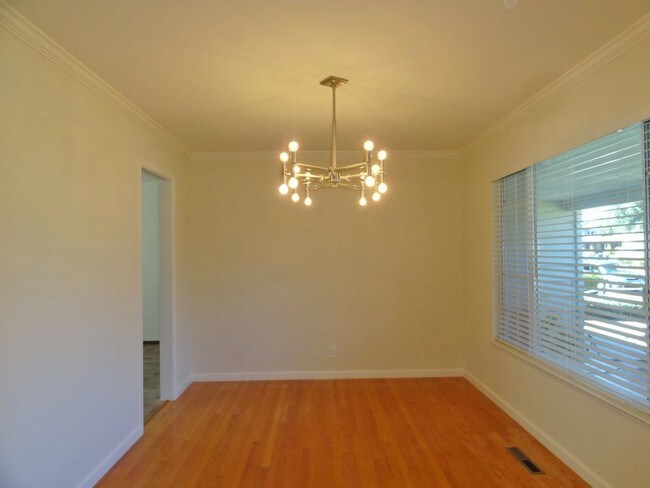 Building Photo - 2739 St Giles Ln